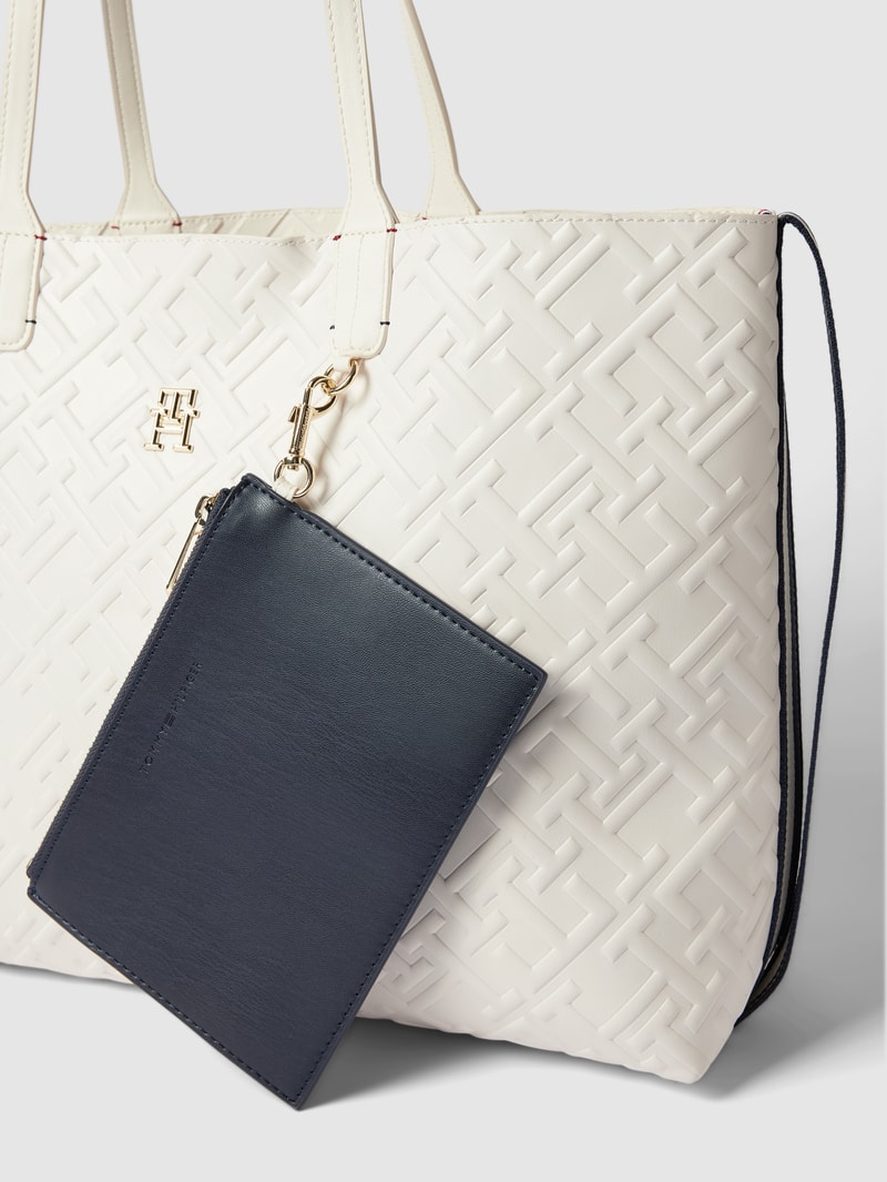 Shopper mit Allover-Label-Prägung Modell 'ICONIC' in weiß