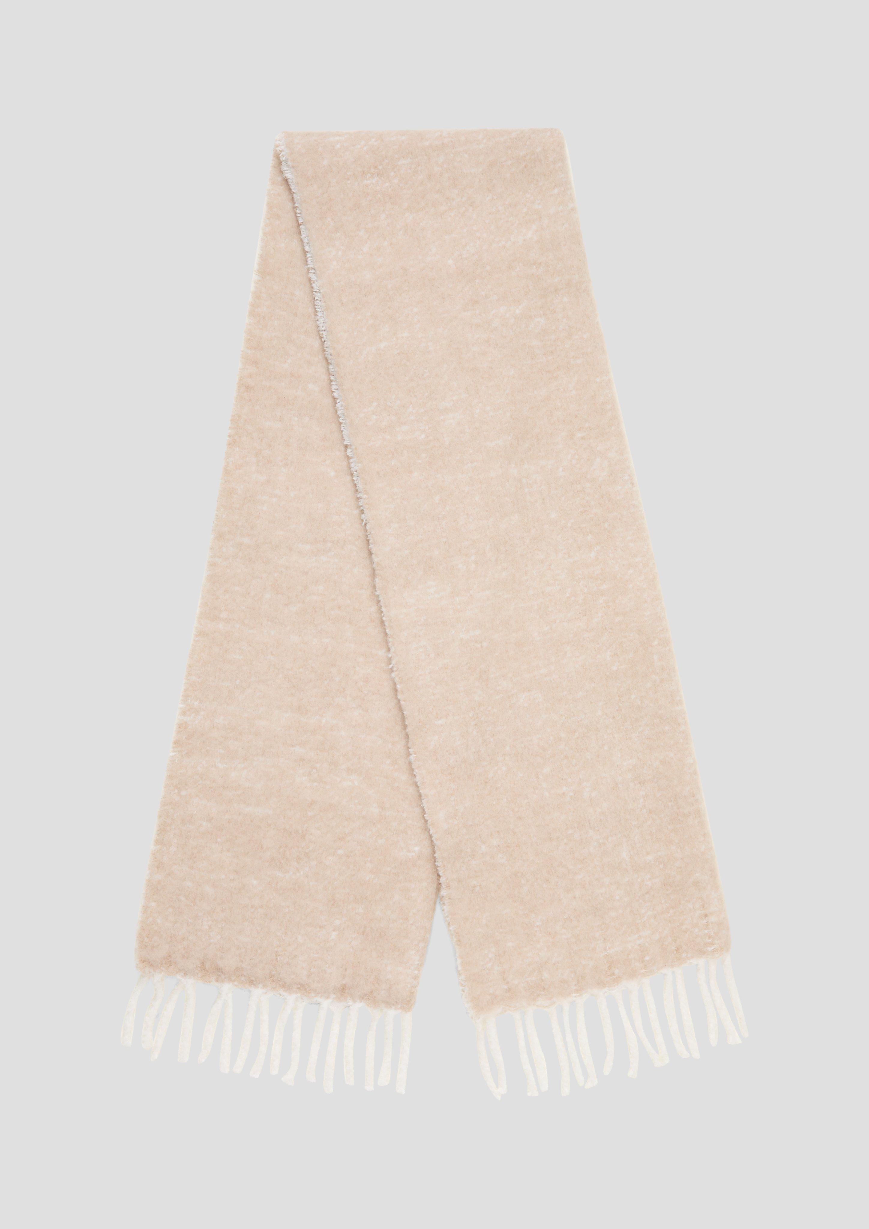 Flauschiger Schal mit Fransen  2139034-8095
