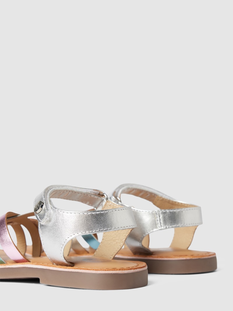 Zehentrenner mit Label-Details Modell 'SIMAO' in silber