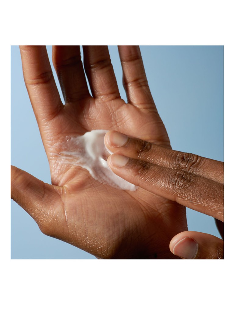 Scrub exfoliant enzimatic cu lotus Humanrace