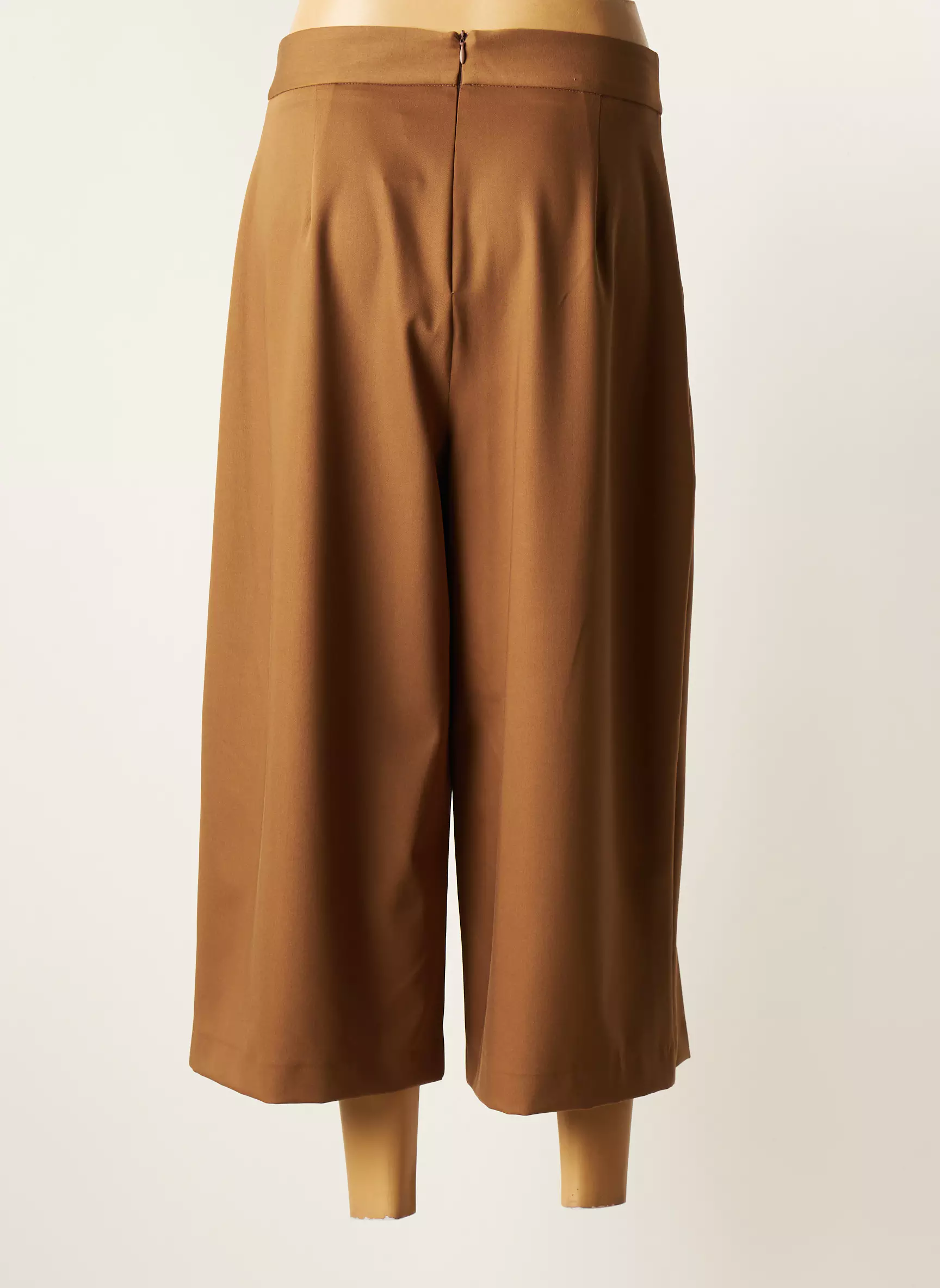 Ana Sousa Pantacourts Femme couleur marron