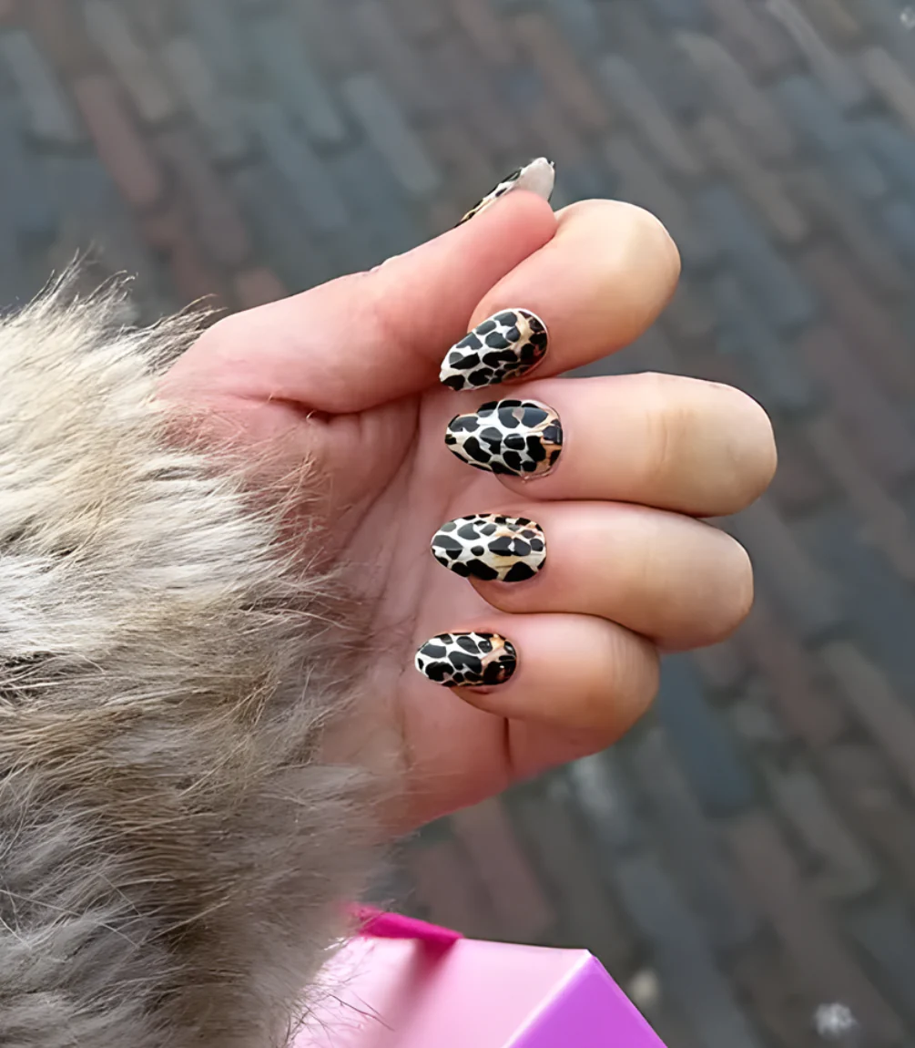 028 Leopardo Luxuoso