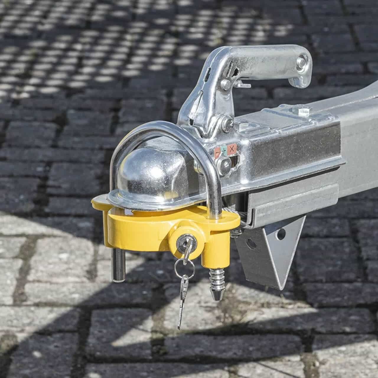 ProPlus Anhängerschloss Kupplungsschloss / Diebstahlsicherung mit Zylinderschloss, Gelb inklusive 2 Schlüssel für Anhänger und Wohnwagen