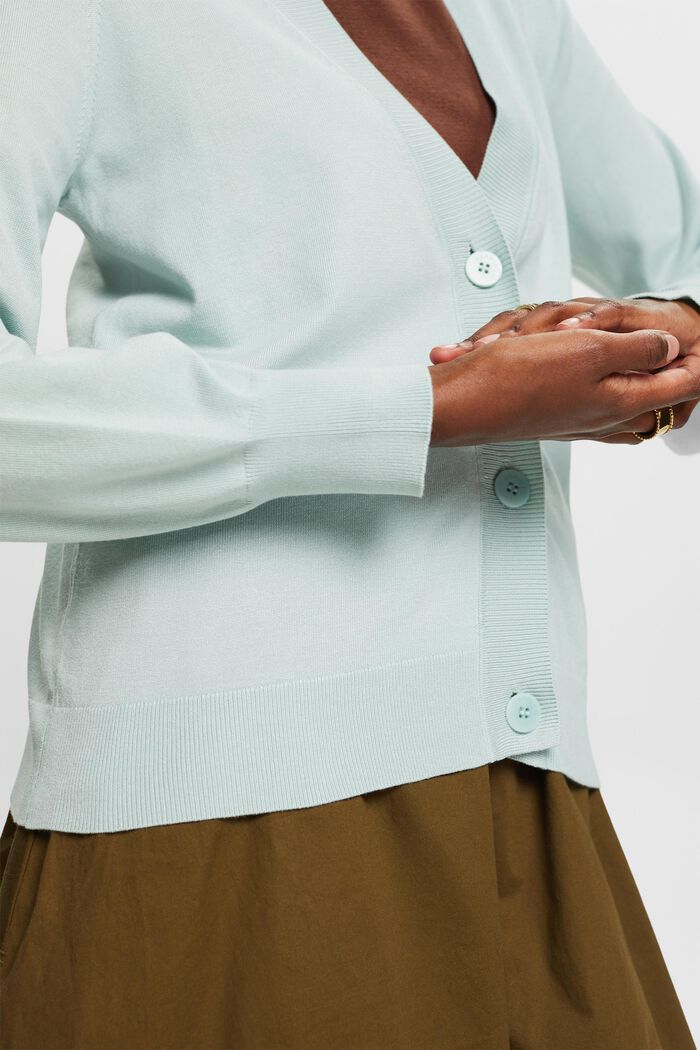 Basic Cardigan mit V-Ausschnitt