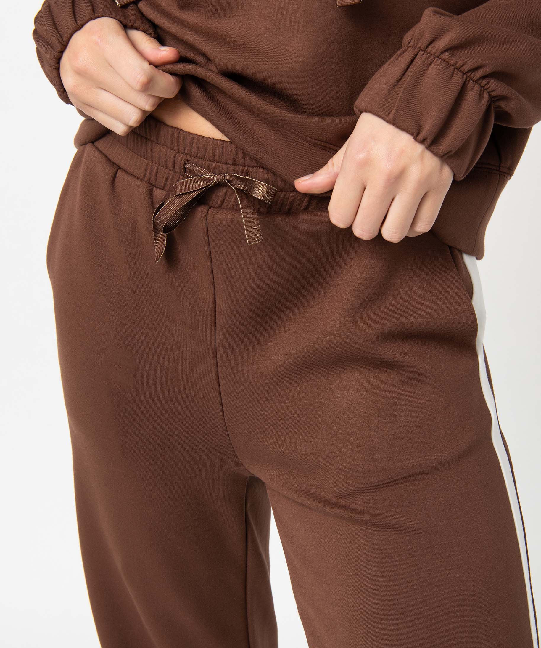 Pantalon de jogging femme avec bandes contrastantes sur les ... marron | GEMO