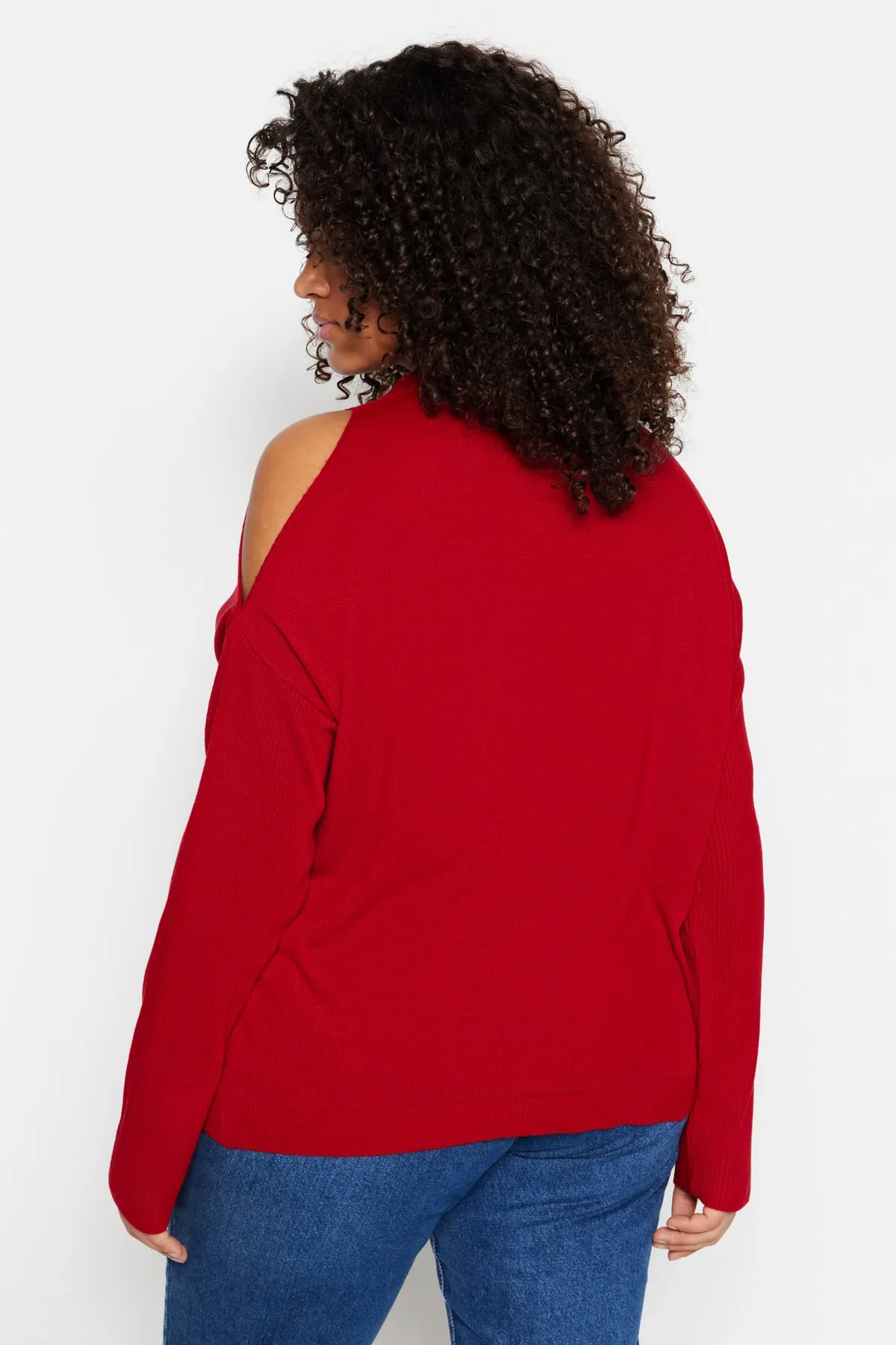 Trendyol Curve  Roter, detaillierter Strickpullover mit Cut-Outs