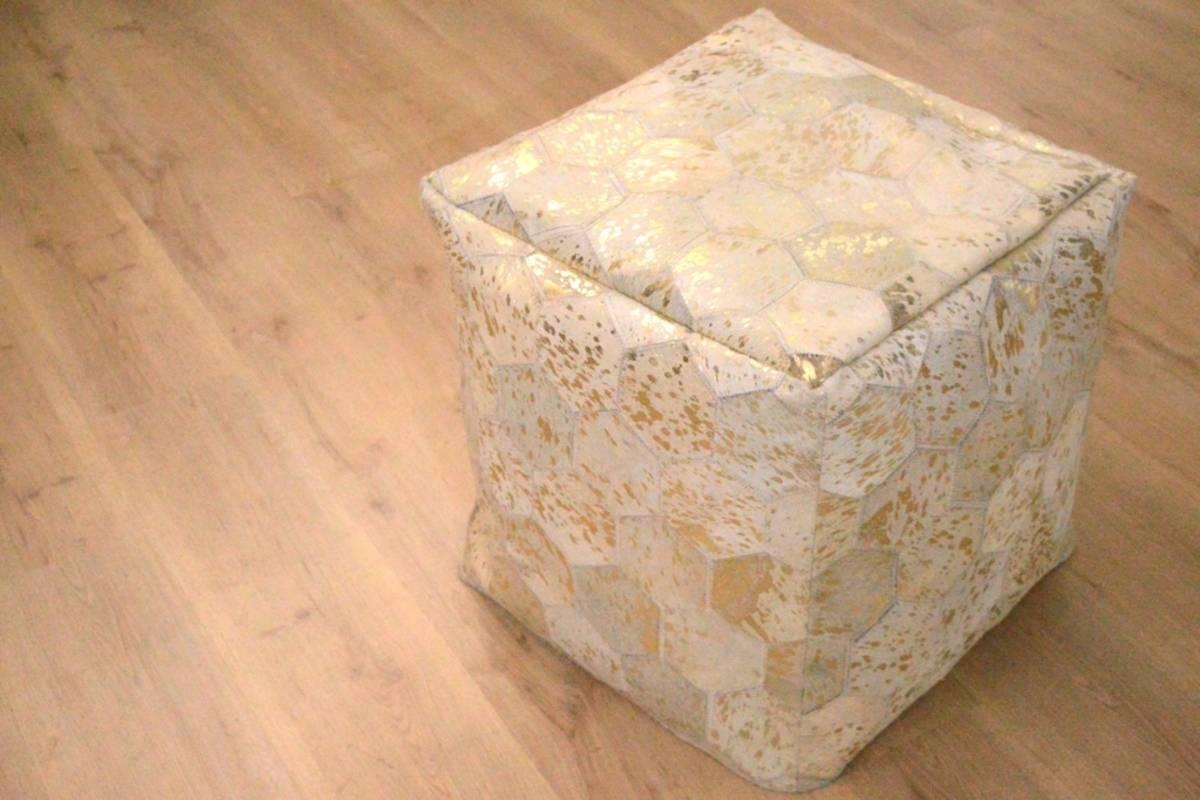 Kayoom Spark Pouf 200 Elfenbein / Gold 45cm x 45cm