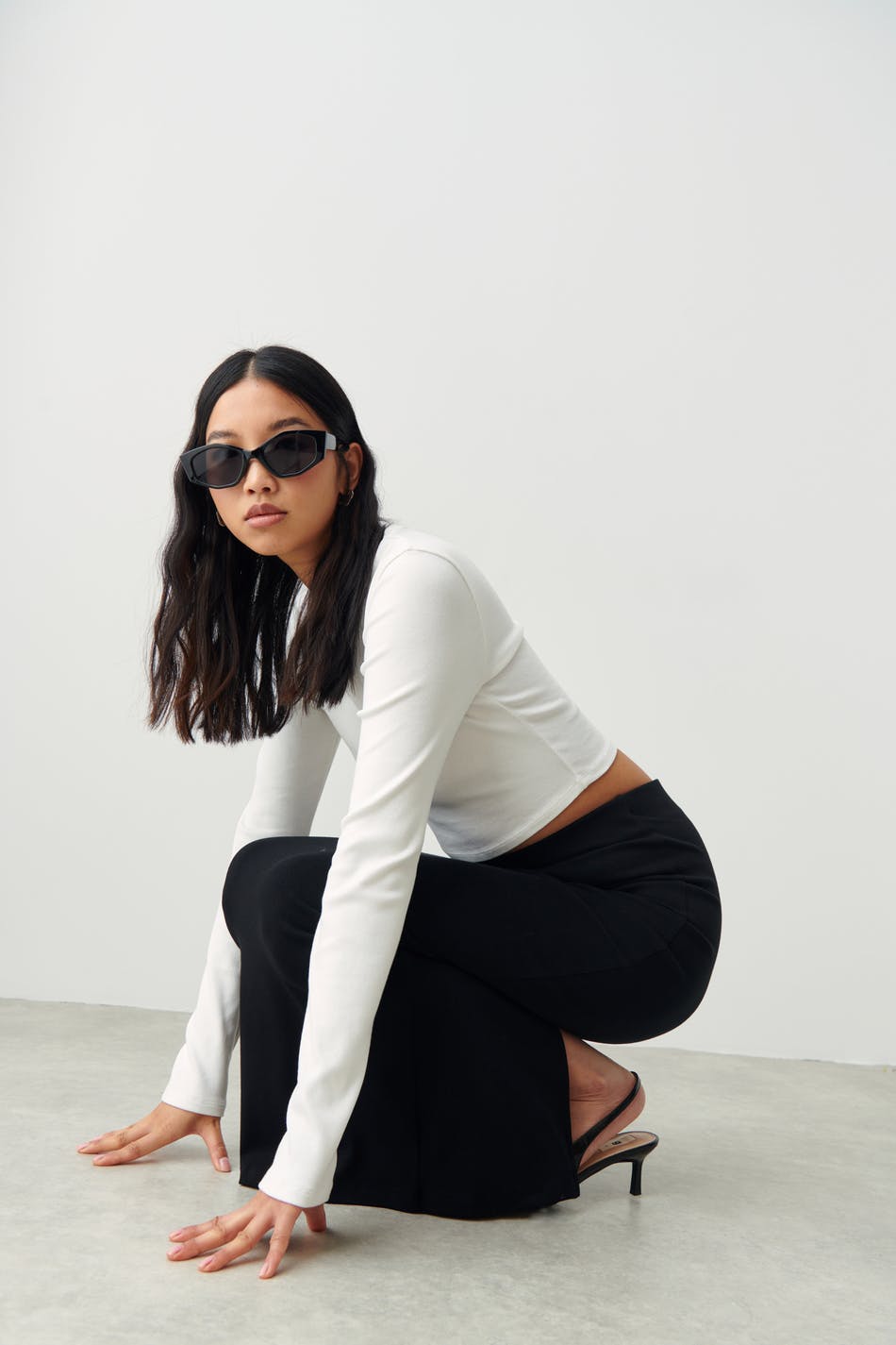 Slim angular sunglasses