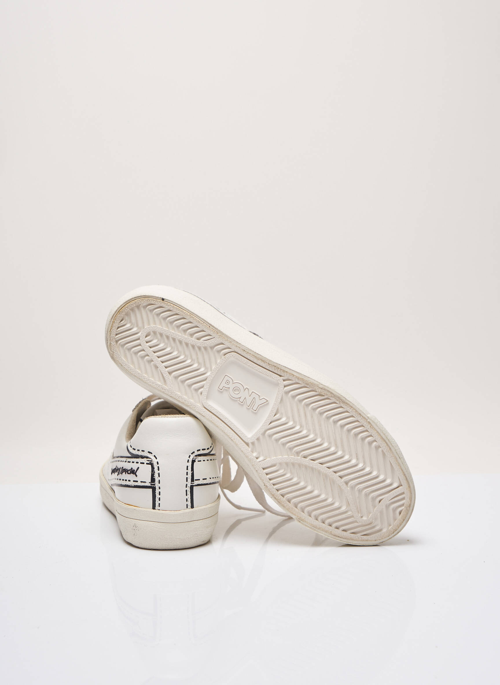 Pony Baskets Femme couleur blanc