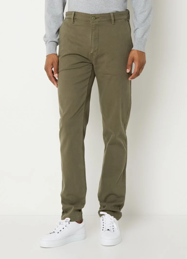 Pantaloni scurți chino Levi's Slim Fit cu buzunare laterale