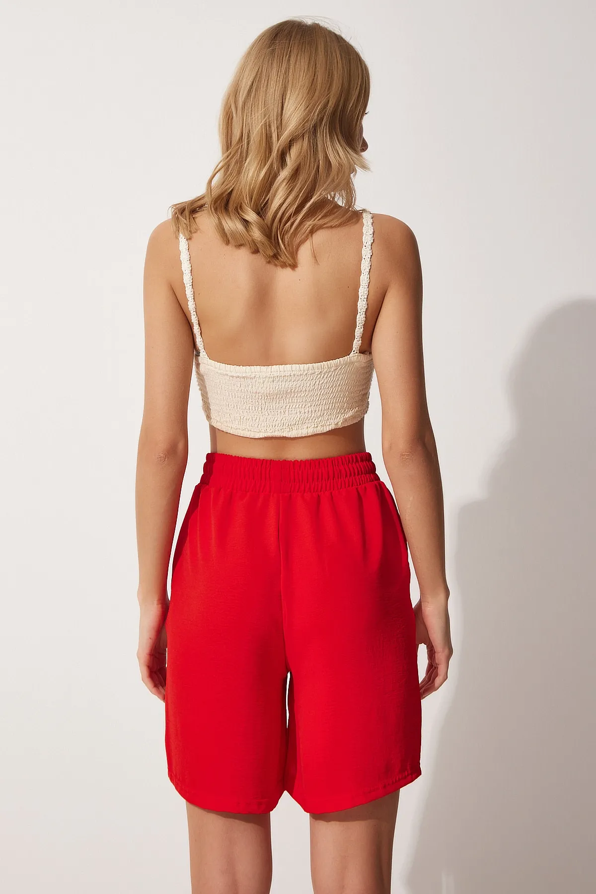 Happiness İstanbul  Fließendes Ayrobin-Kimono-Shorts-Set für Damen in leuchtendem Rot DZ00053