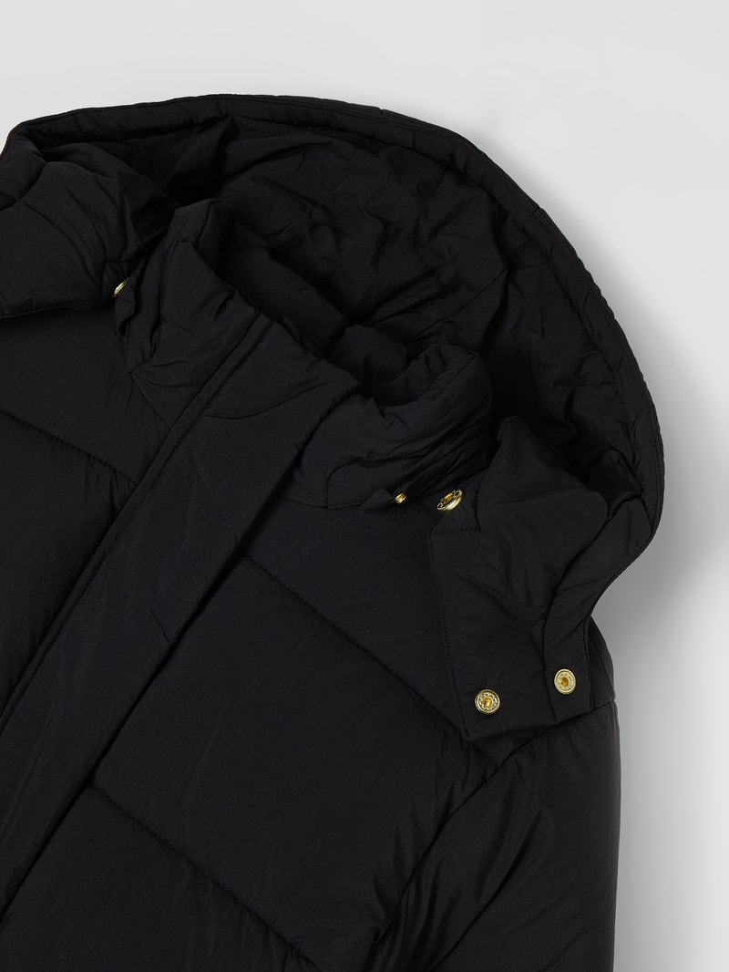 Steppjacke mit abnehmbarer Kapuze in schwarz