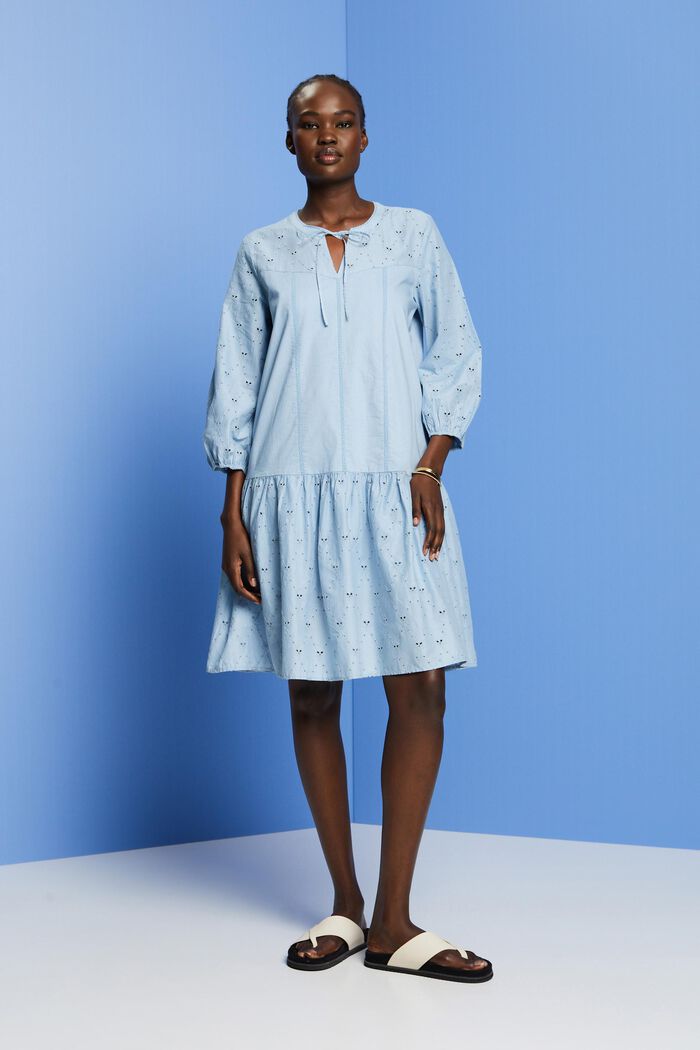 Kleid mit Stickerei, 100 % Baumwolle