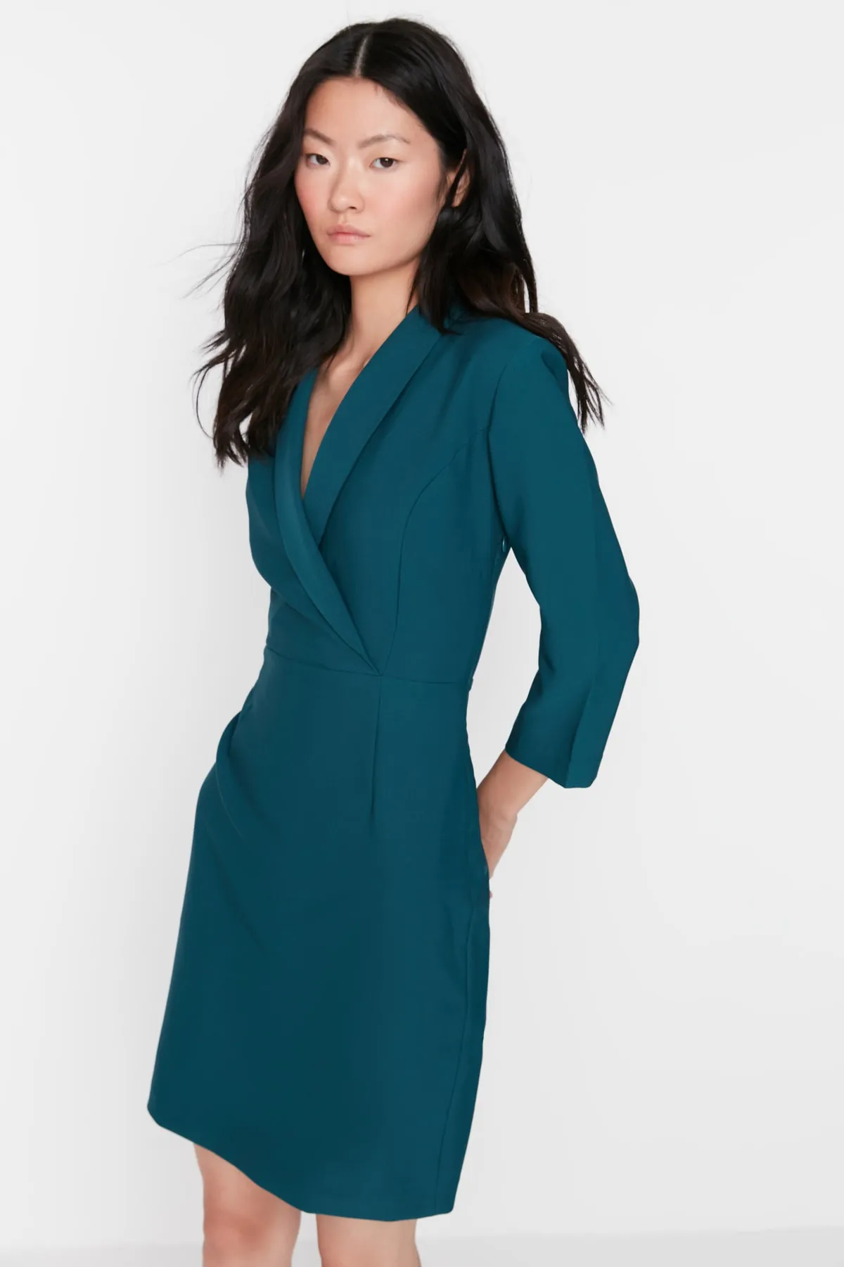 Trendyol Collection  Petrolblaues Mini-Webkleid in A-Linie mit Jackenkragen TWOAW23EL00384