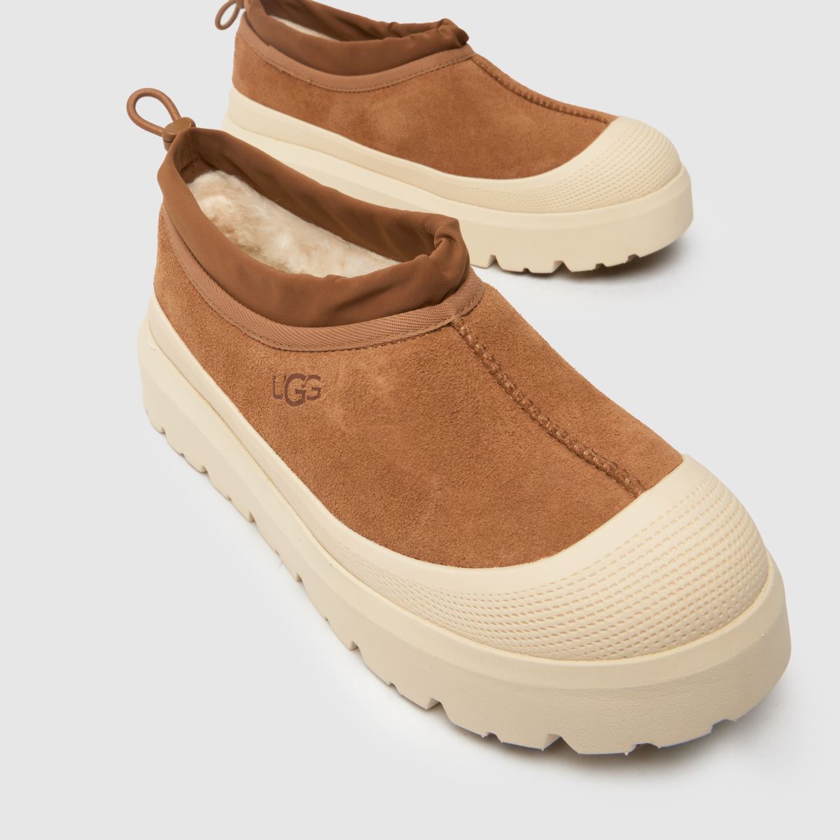 UGG – Tasman – Hybridskor i kastanjebrun färg