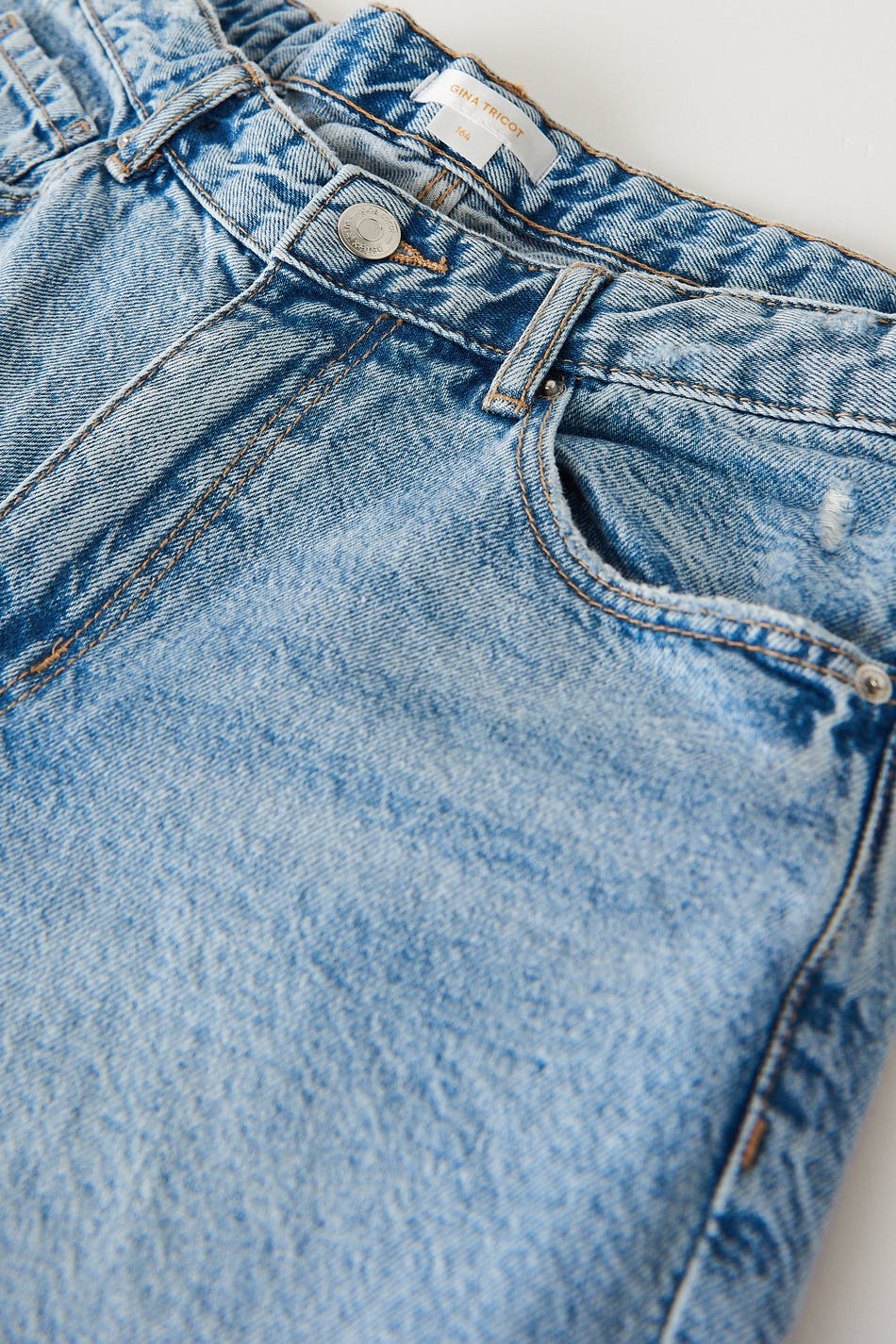 Low loose jeans