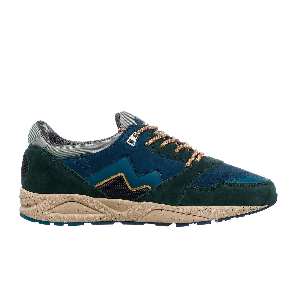 Karhu Aria 95 F803105 / schwarz