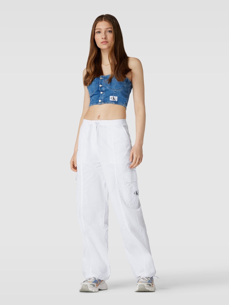 Cargohose mit Cargotaschen in weiss