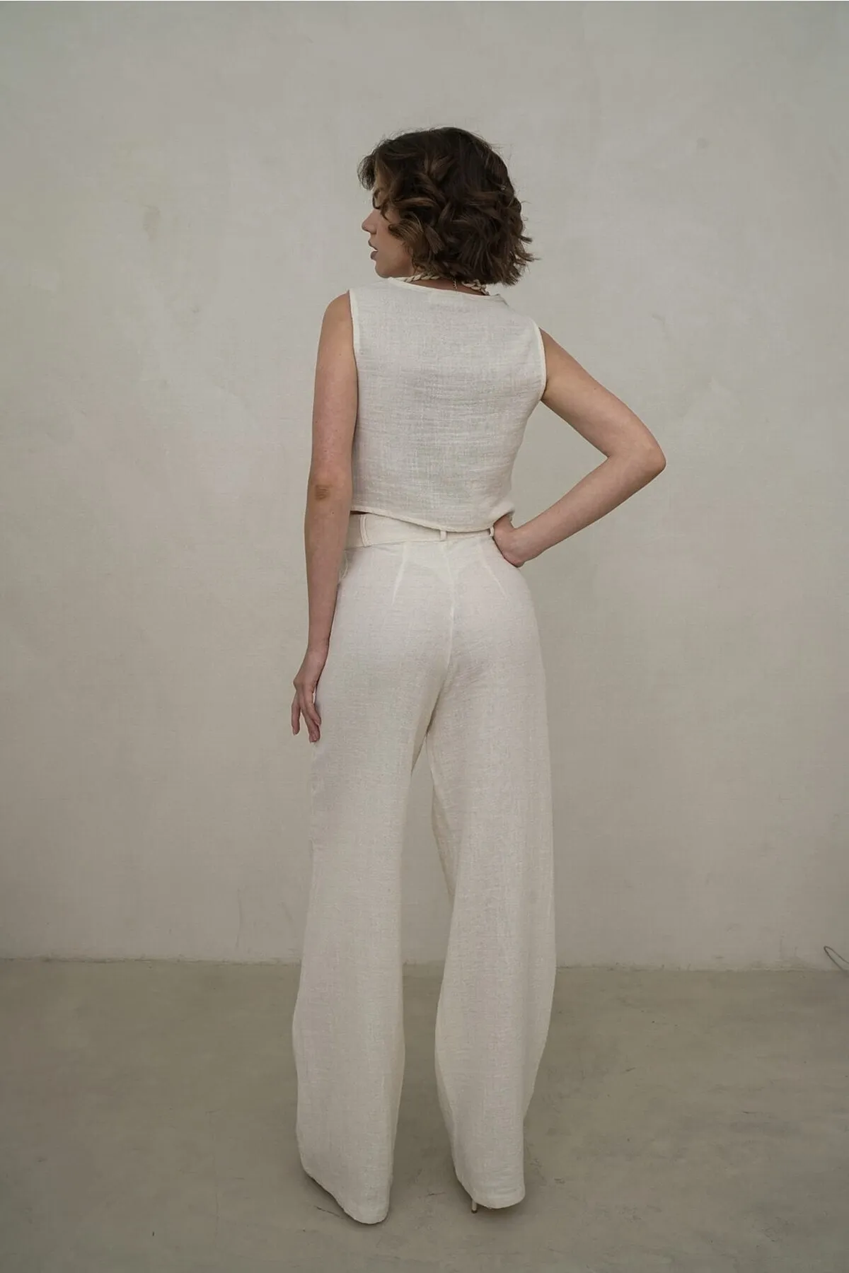 BOHEMAİ  Clover Weste-Hosen-Set aus natürlichem Musselin