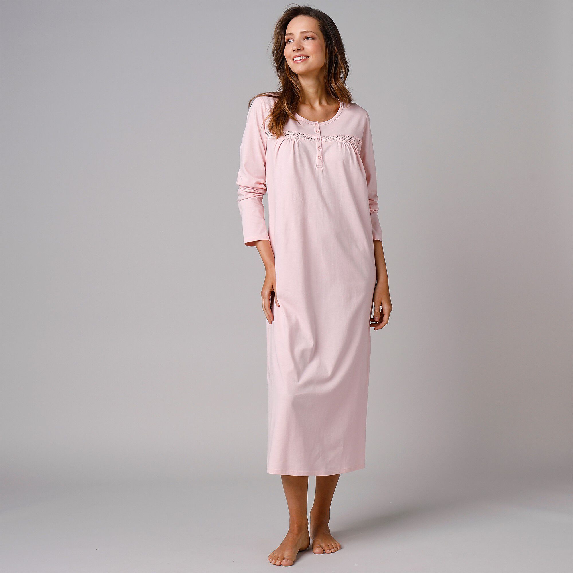 Chemise de nuit longue manches longues unie