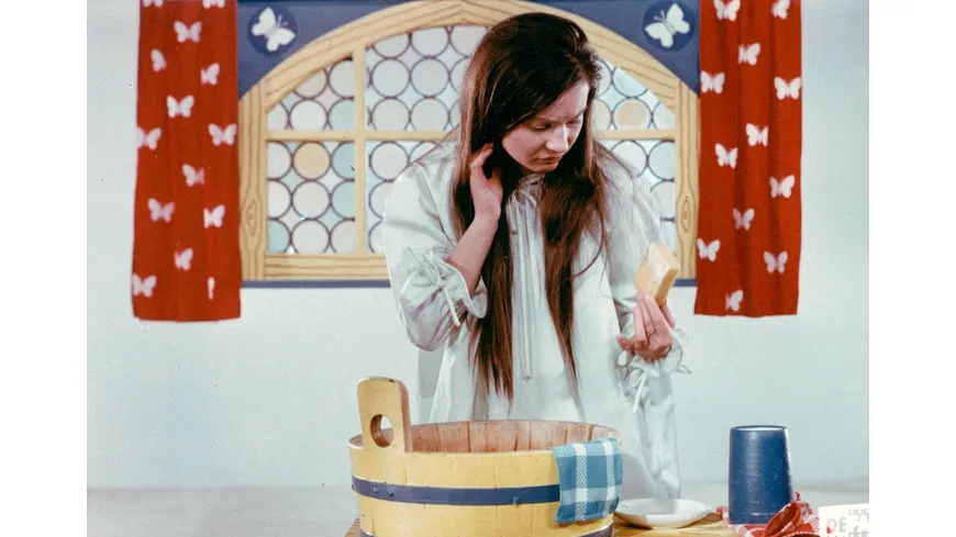 Frau Holle (1963) (Filmjuwelen / DEFA-Märchen)