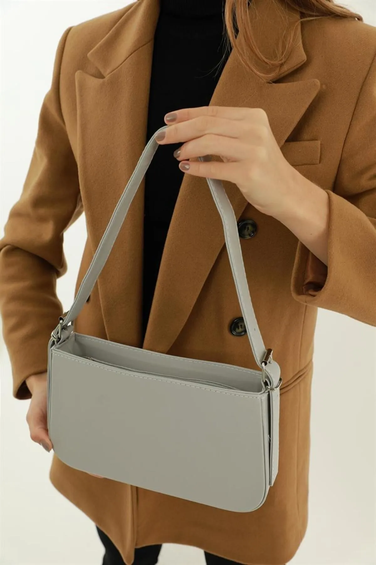 Madamra  Graue Damen-Baguettetasche mit Gürtelriemen