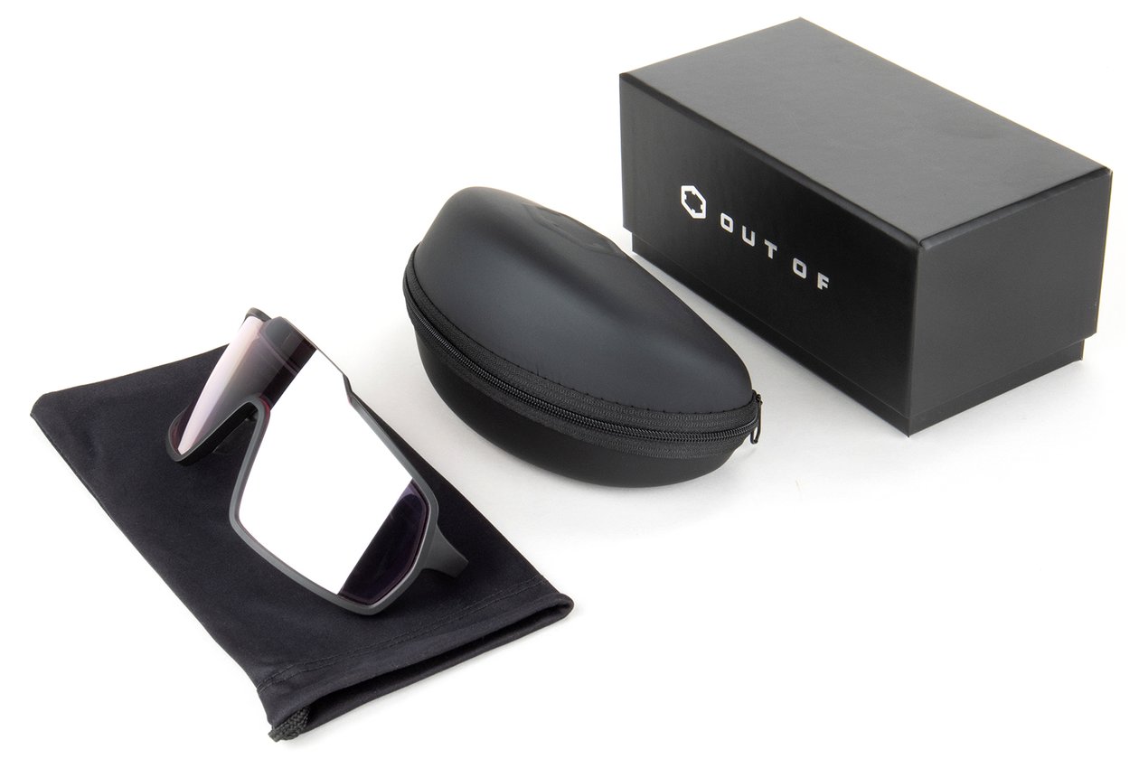 OUTOF Bot Black / E-silver