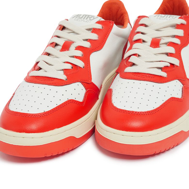 Autry Medalist Low Man leat/leat tangerine