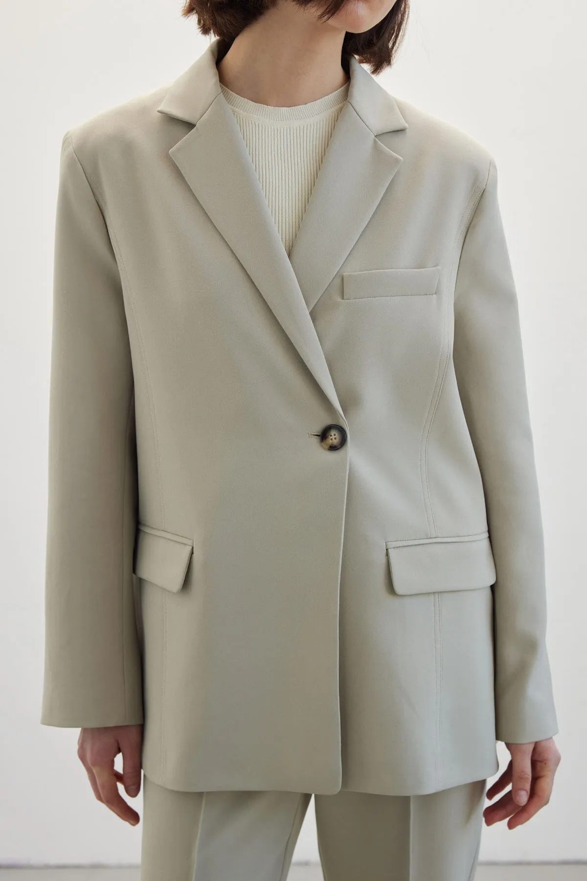 Manuka  Blazerjacke mit einem Knopf Çağla