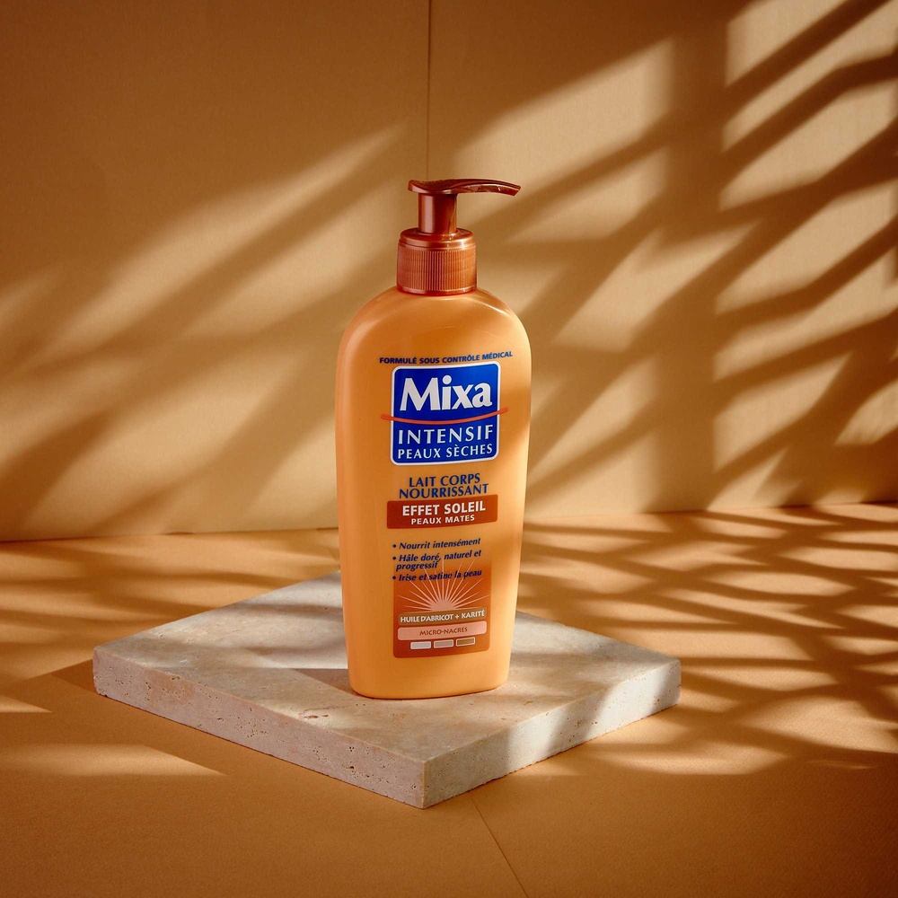 mixa Mixa Intensif Peaux Sèches Lait corps autobronzant peaux claires