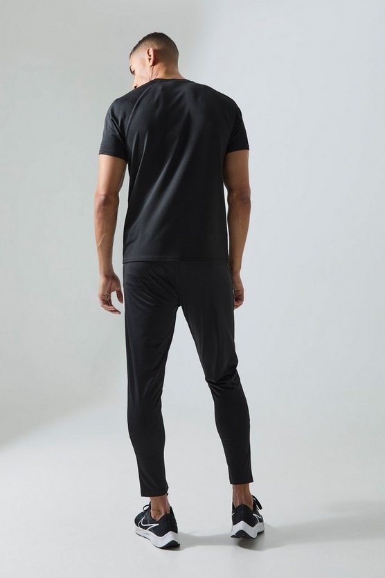 Man Active Jacquard T-Shirt