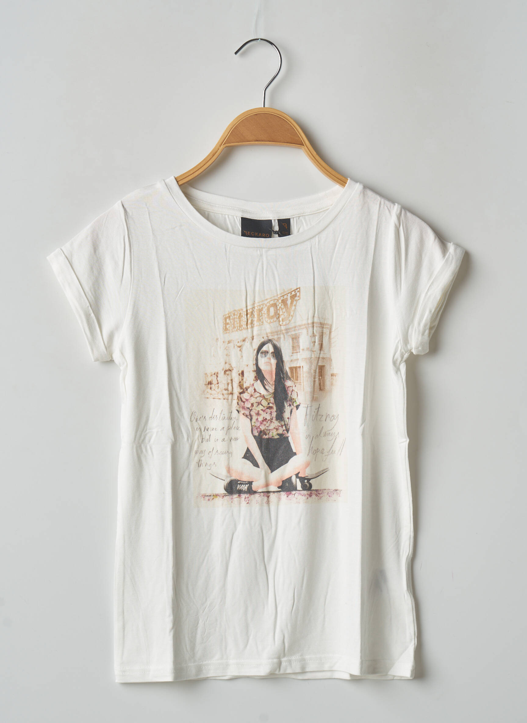 Beckaro Tshirts Fille couleur beige