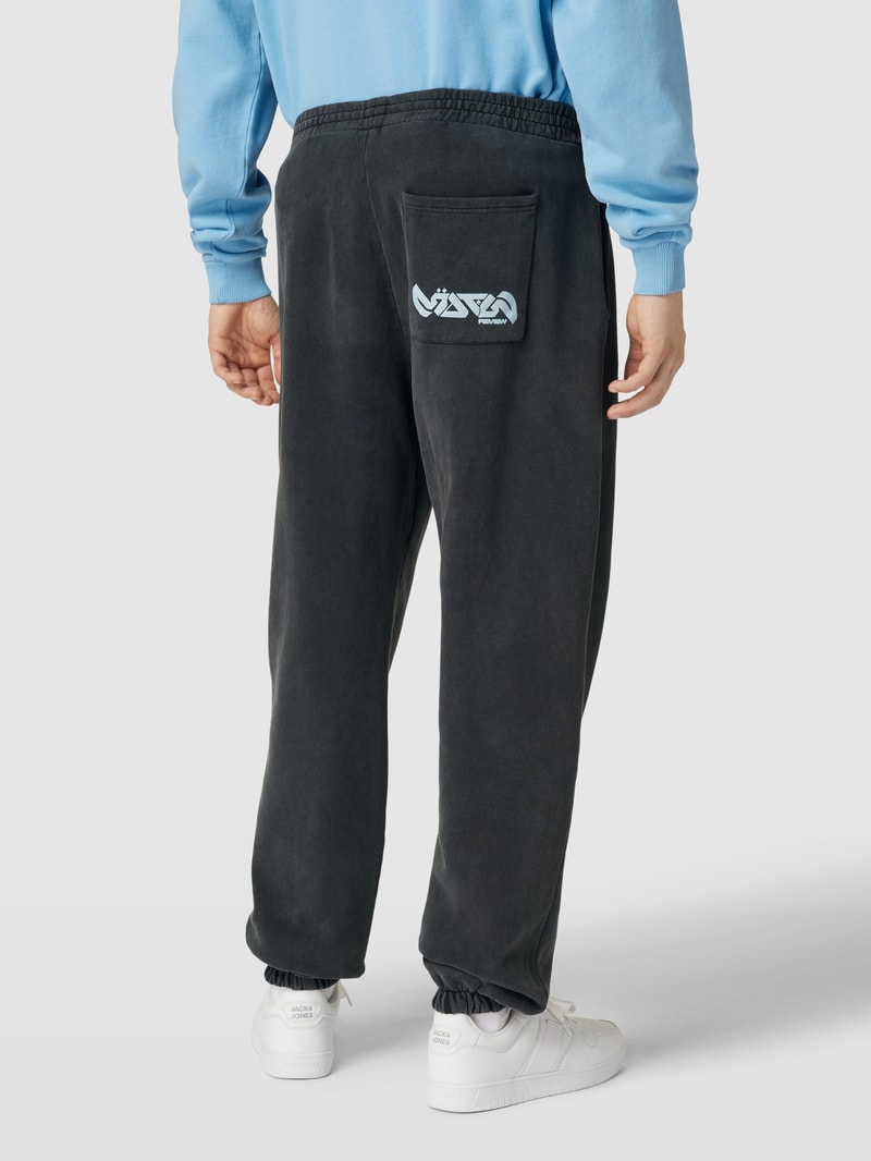 Sweatpants mit Label-Print Modell 'GOTHIC' - REVIEW x MATW in dunkelgrau