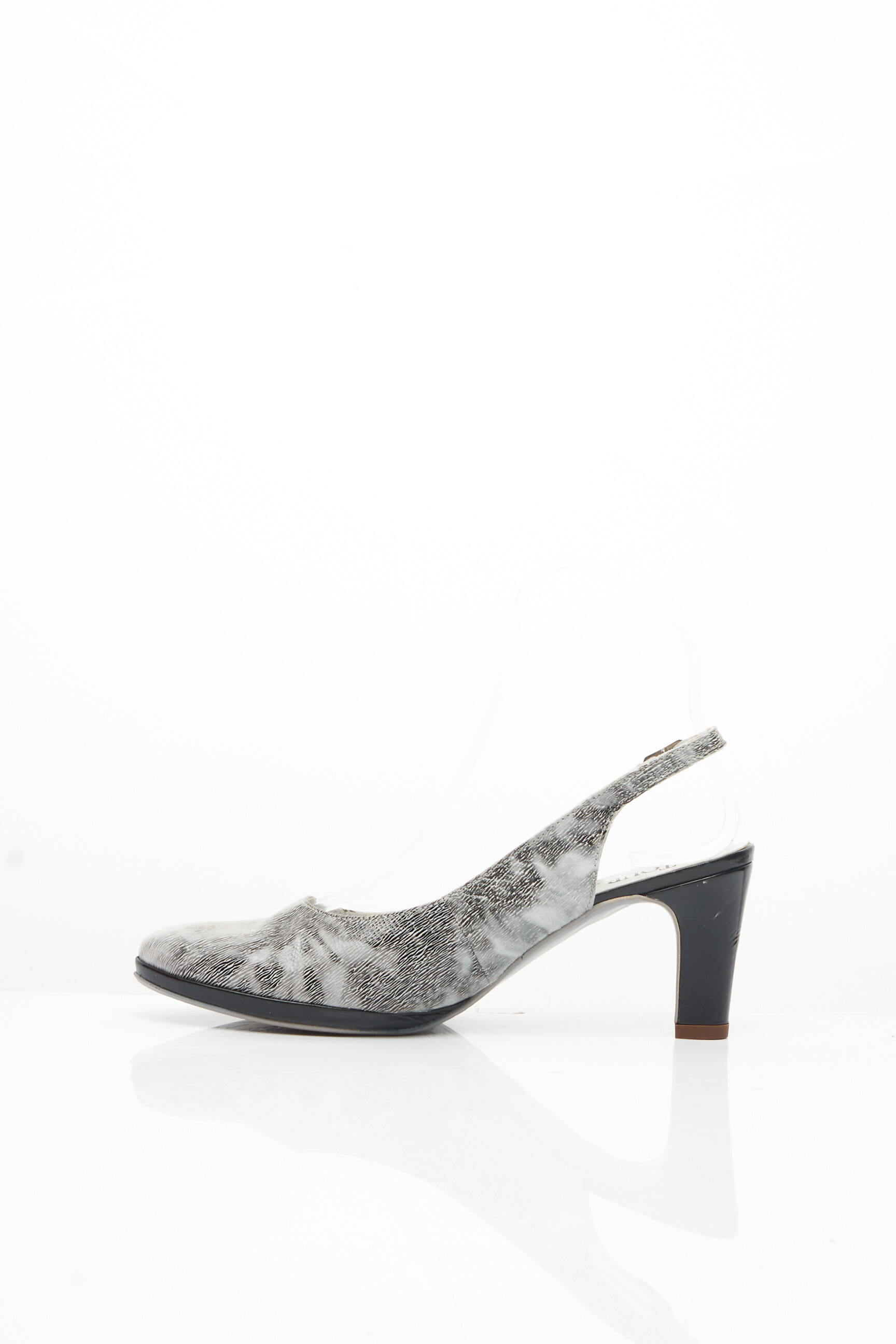 Un Tour En Ville Sandales Nu Pieds Femme couleur gris