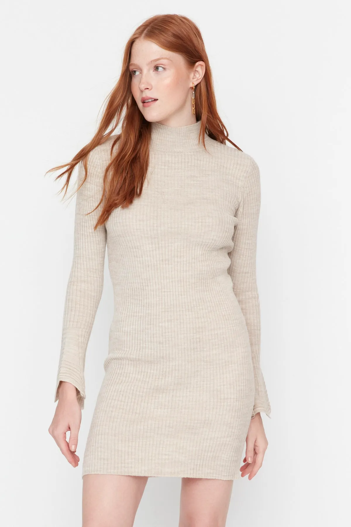 Trendyol Collection  Beige Beige figurbetontes Mini-Strick-Basic-Kleid TWOAW23EL01415 Kleid TWOAW23EL01415