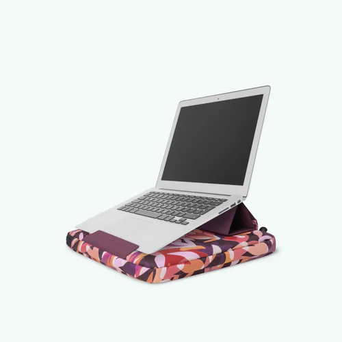 Montreuil 15/16 inch burgundy laptop sleeve