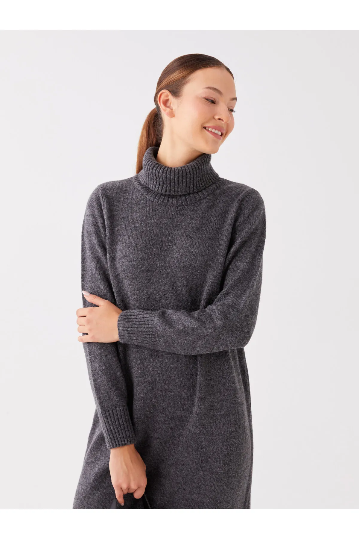LC Waikiki  Rollkragenpullover, gerades Langarm-Strickkleid für Damen in Übergröße