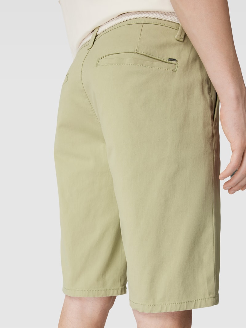Chino-Shorts mit Gürtel Modell 'WILL' in hellgrün