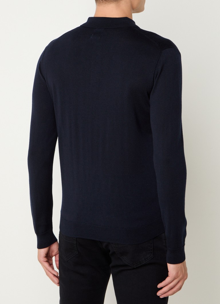 Tricou polo Boggi Milano confecționat din material tricotat fin, croială clasică, din lână.