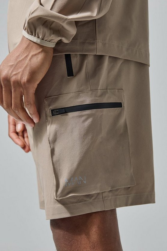Man Active Cargo-Shorts