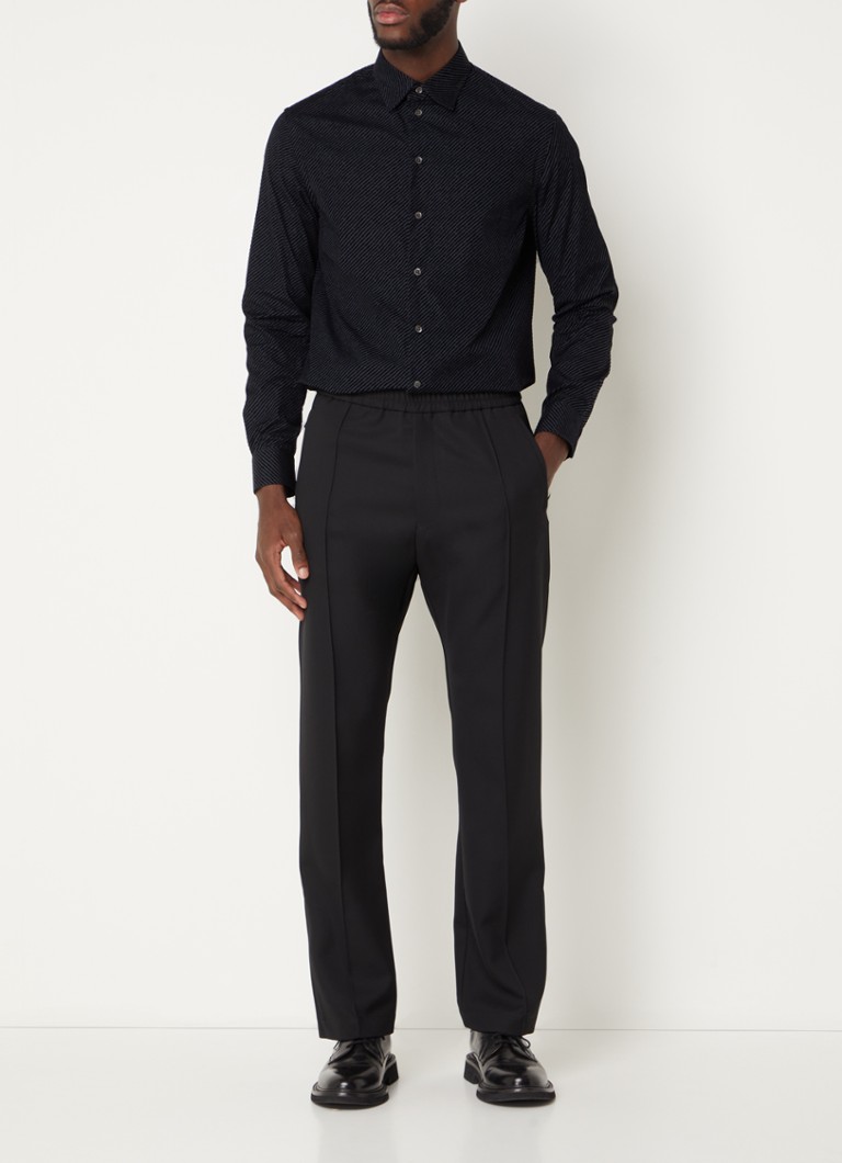 Pantaloni din viscoză cu buzunare cu fermoar și croială dreaptă, de la Emporio Armani.