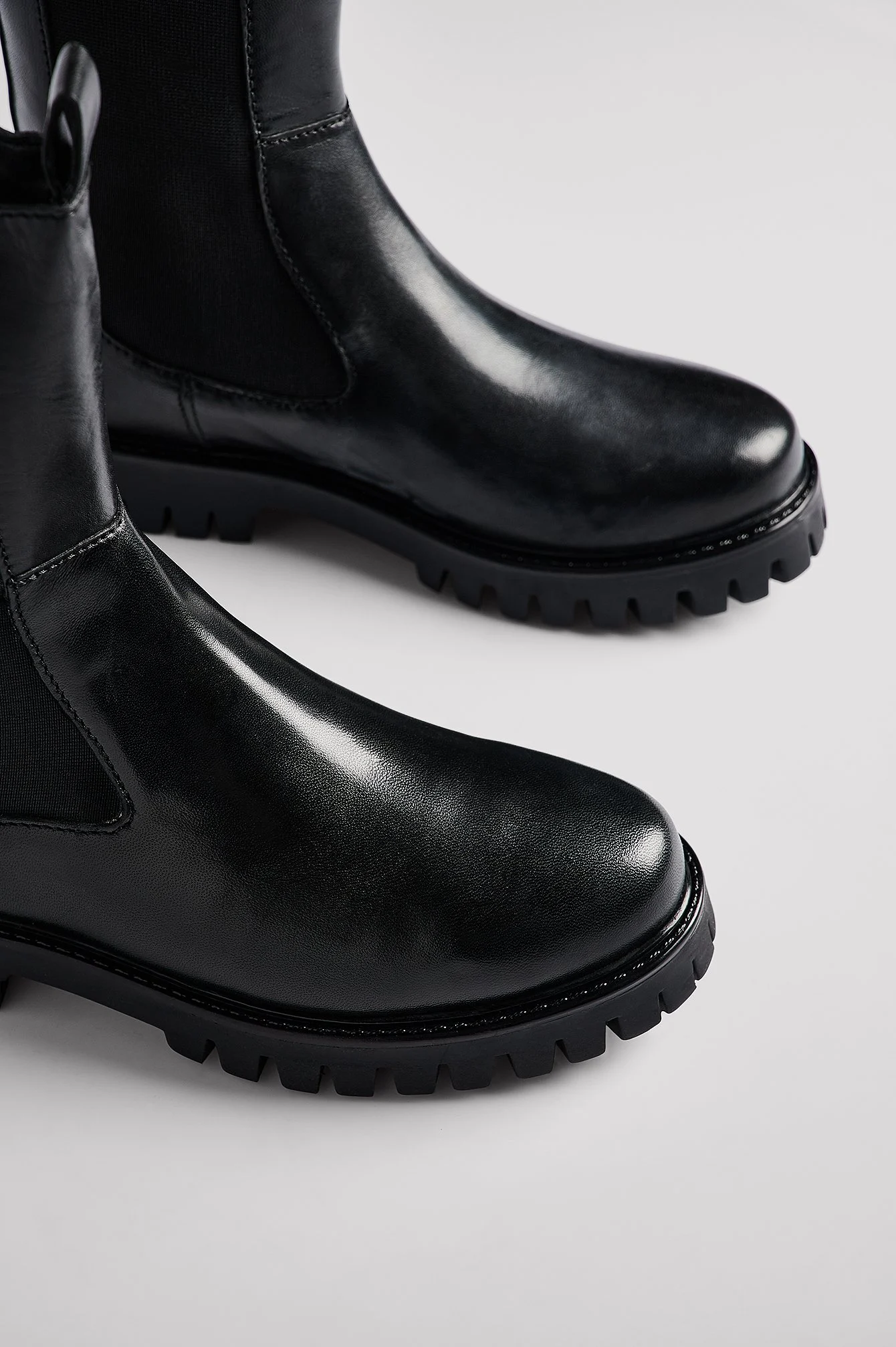 Elastische Lederstiefel