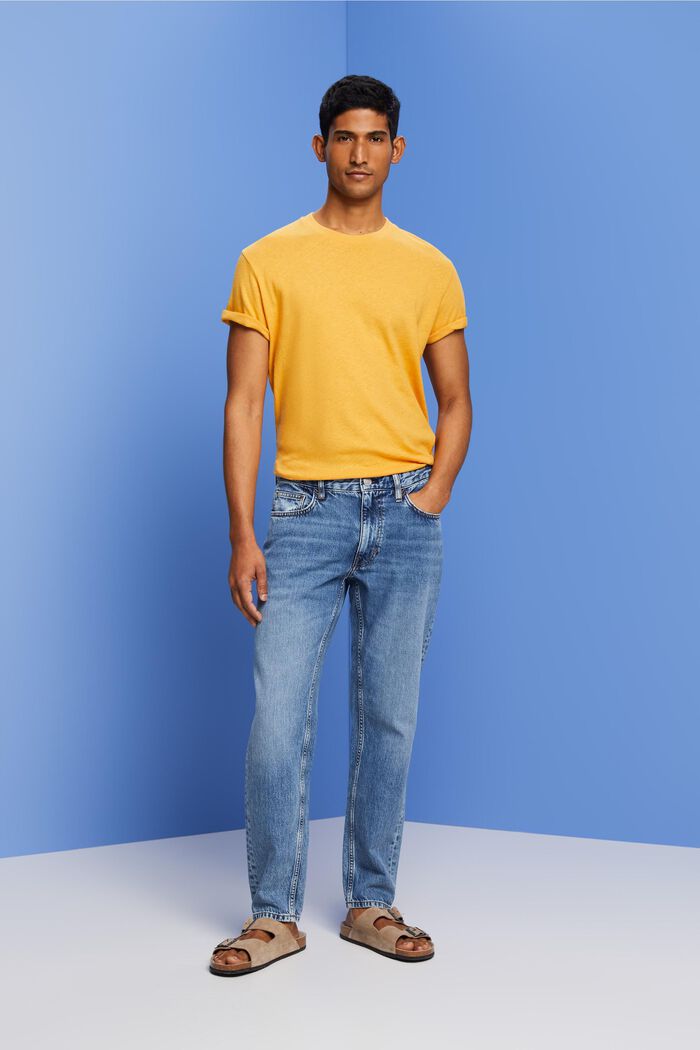 Jeans in bequemer, schmaler Passform