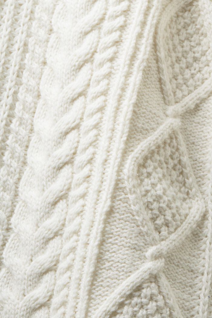 Rollkragenpullover aus Zopfstrick