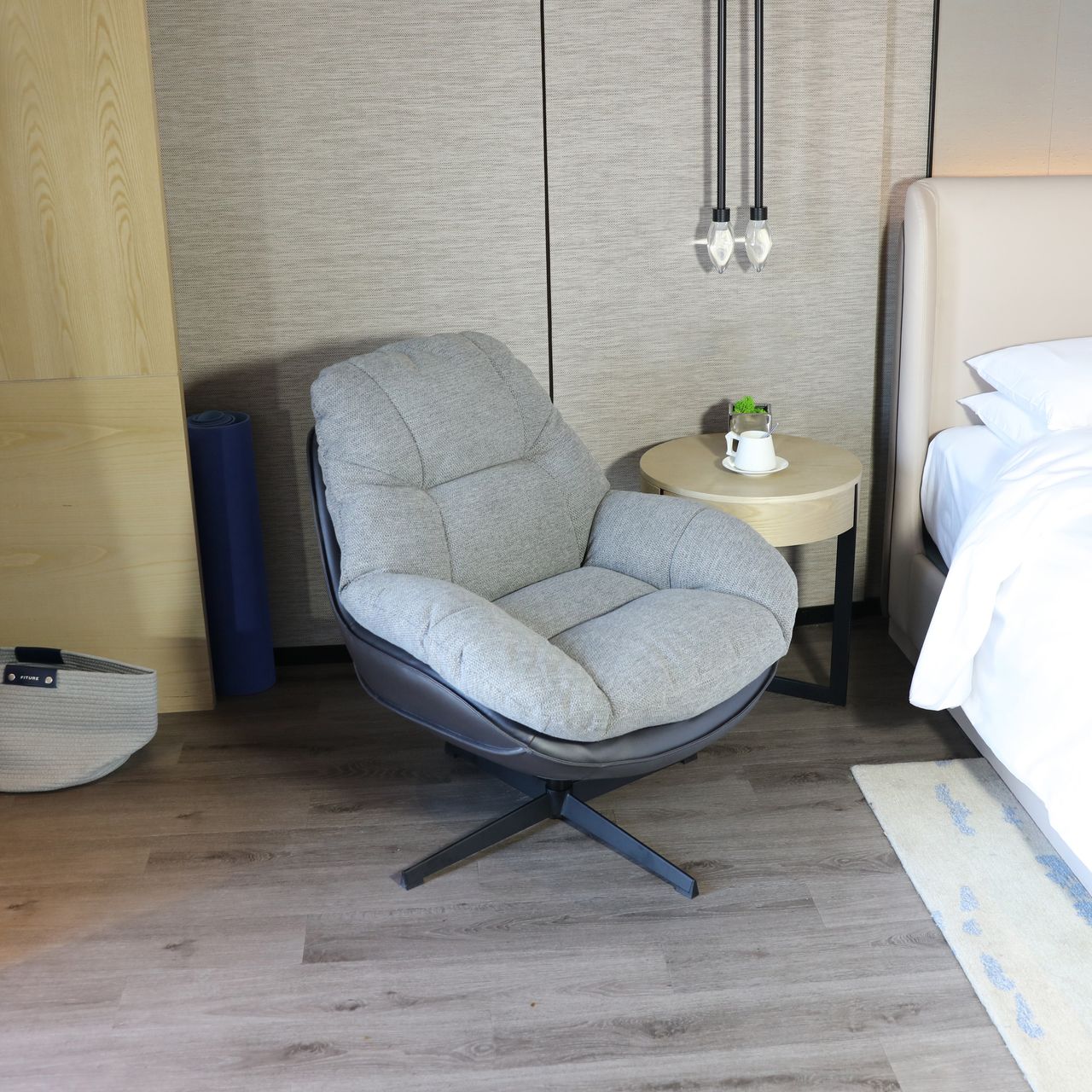Better Home gepolsterter Drehstuhl, Loungesessel, hellgrau & schwarz