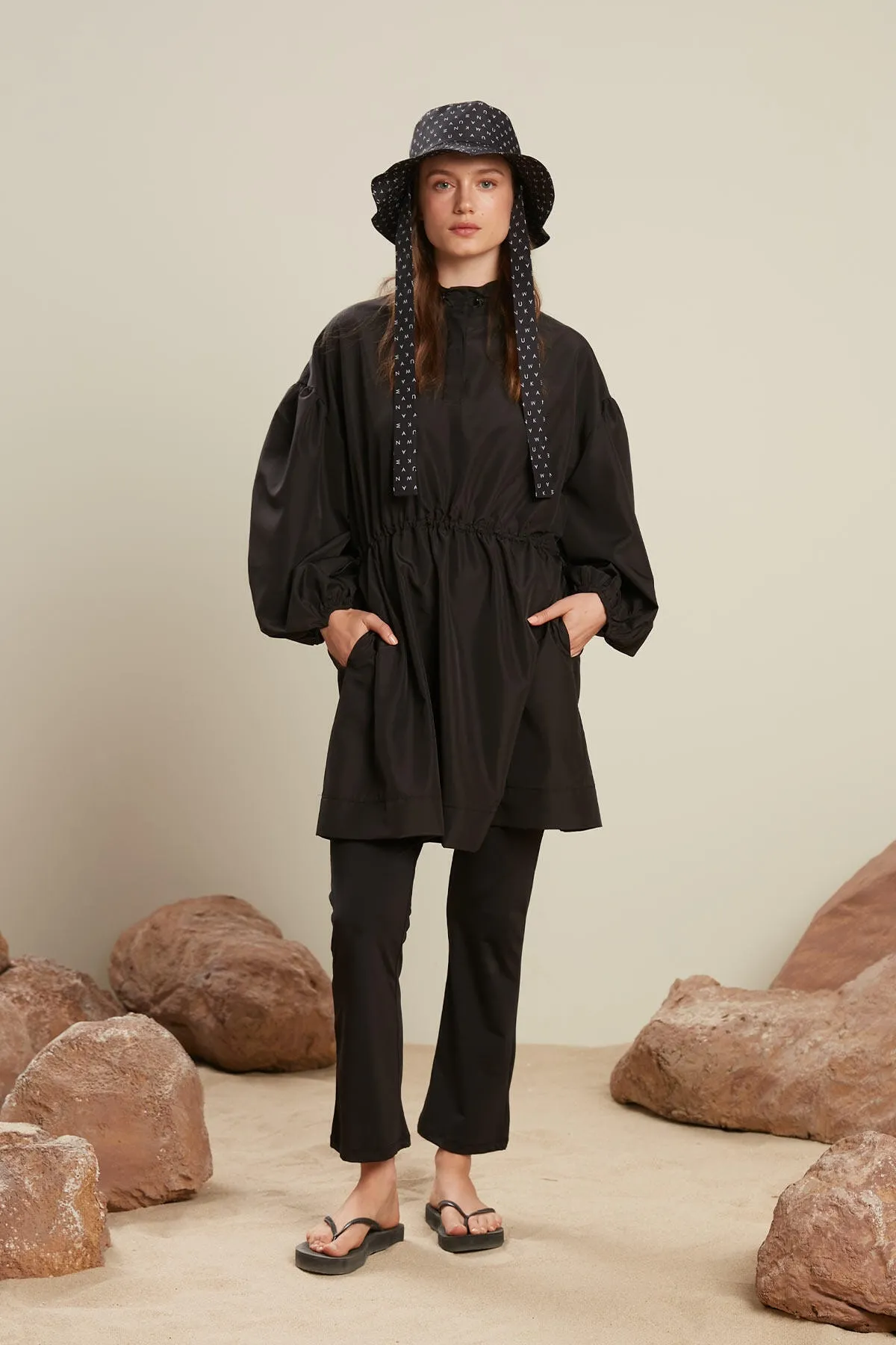Manuka  HIJAB REGENMANTEL BADEANZUG SCHWARZ