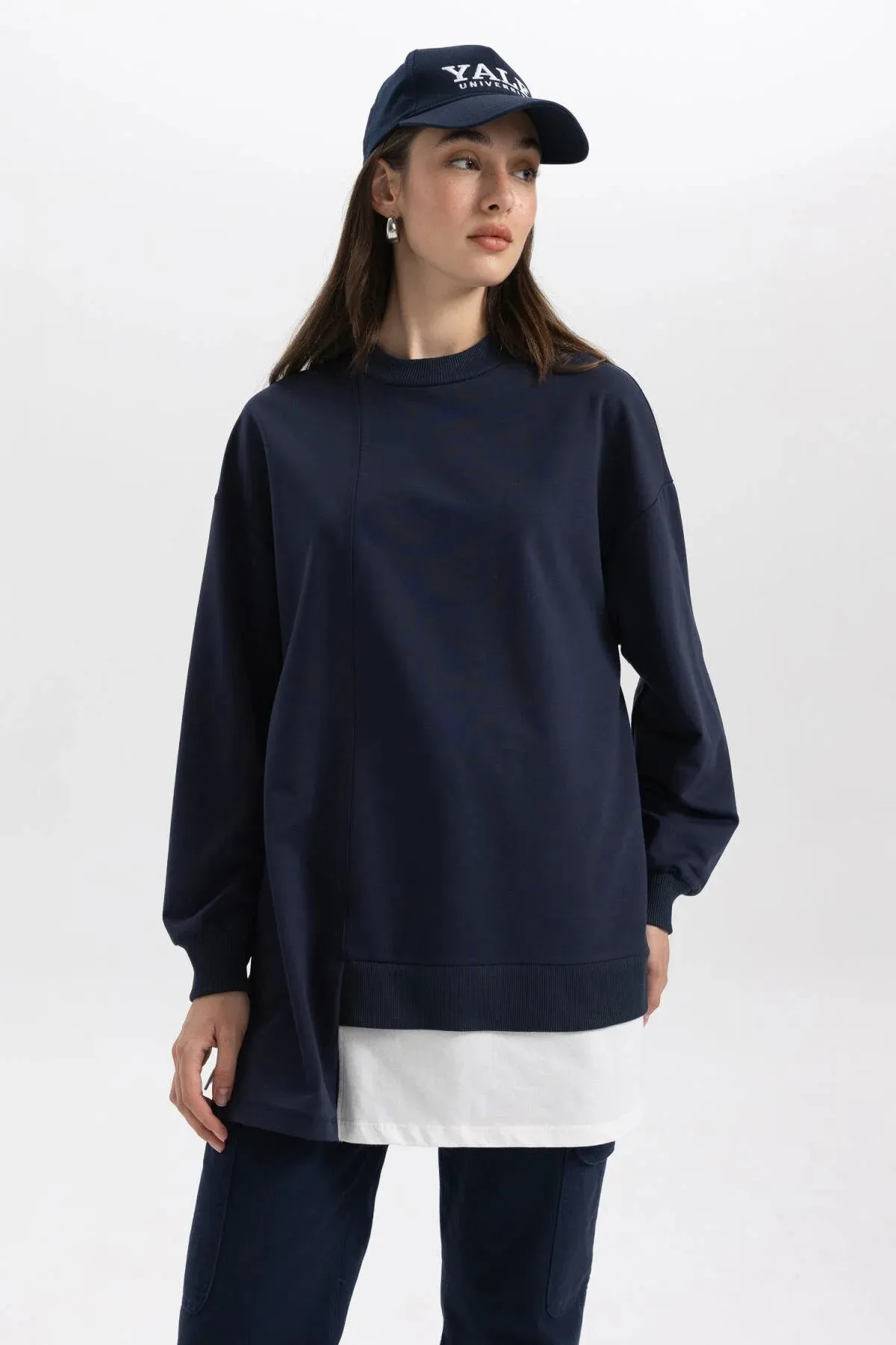 DeFacto  Sweatshirt-Tunika mit normaler Passform und Rundhalsausschnitt