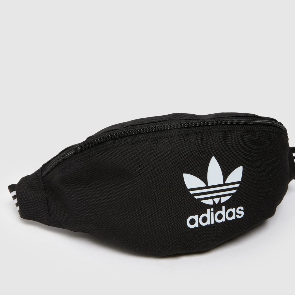 adidas svartvita originals midjeväska