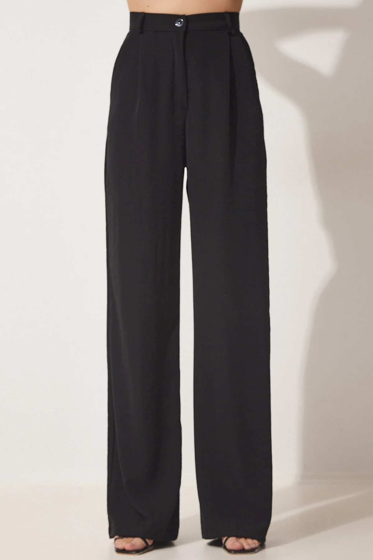 Happiness İstanbul  Schwarze, lockere Ayrobin-Palazzo-Hose für Damen RV00112