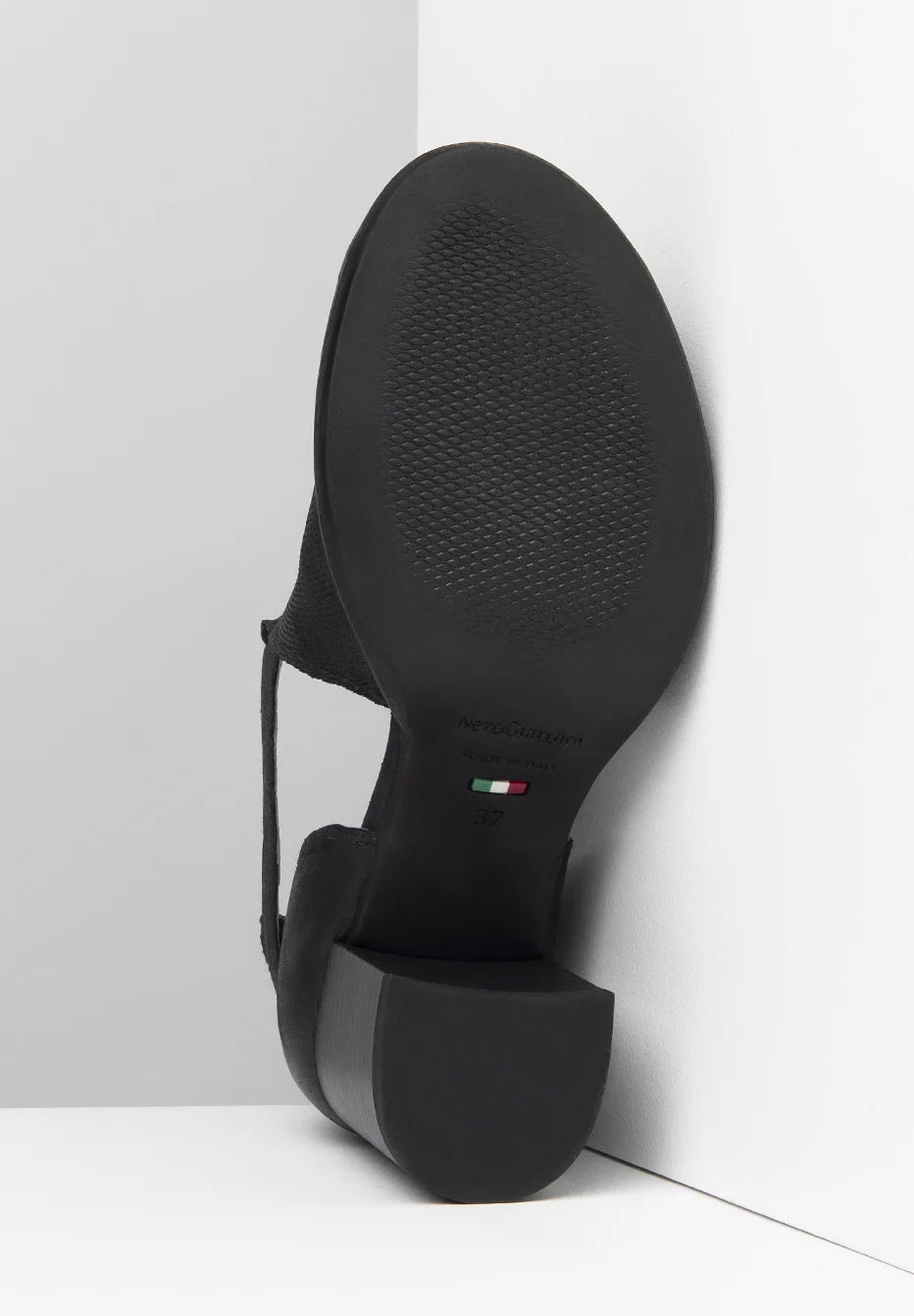 NeroGiardini Tronchetti